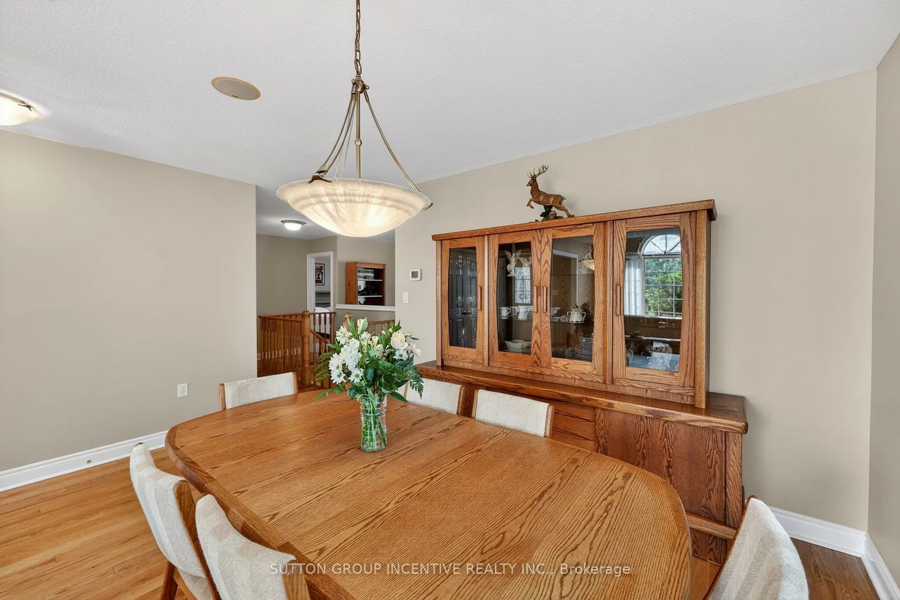 101, Lion's Gate, Little Lake, Barrie