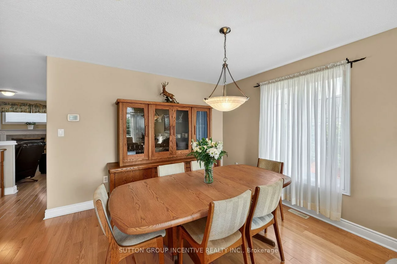 101, Lion's Gate, Little Lake, Barrie
