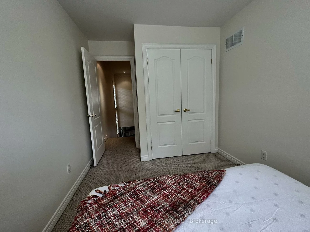 210, Owen, Wellington, Barrie