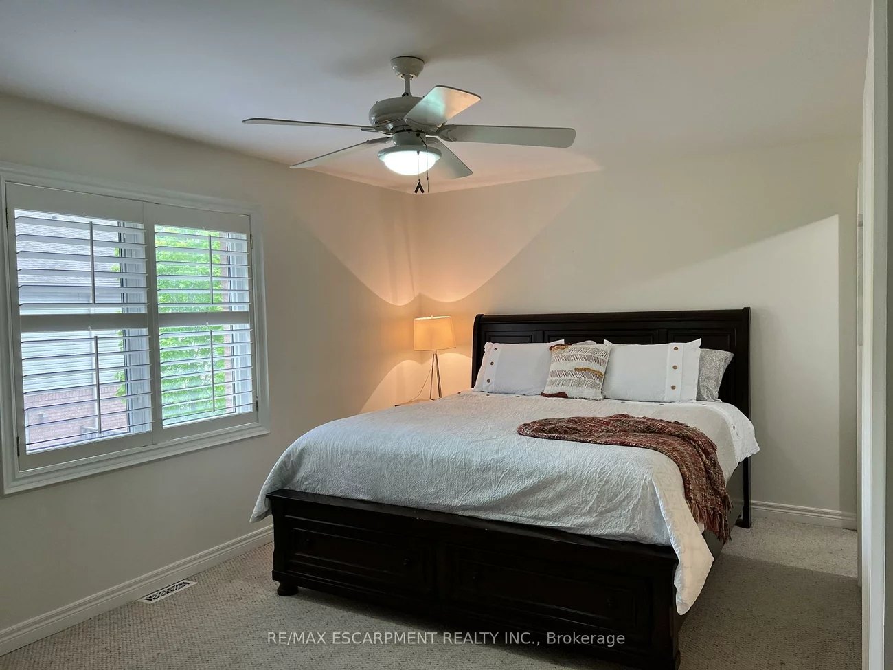 210, Owen, Wellington, Barrie
