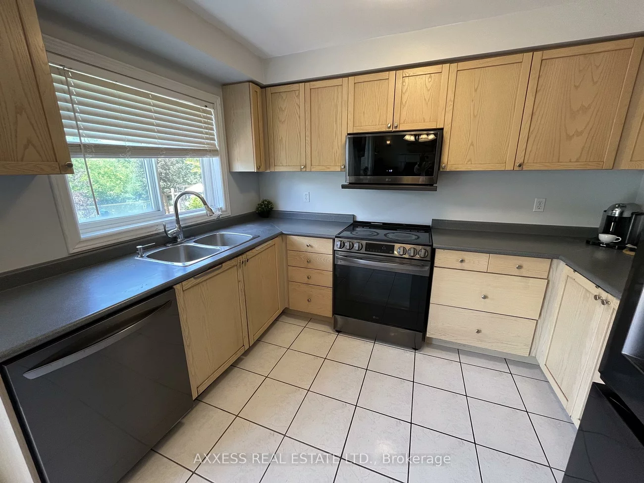 234, Esther, Painswick South, Barrie