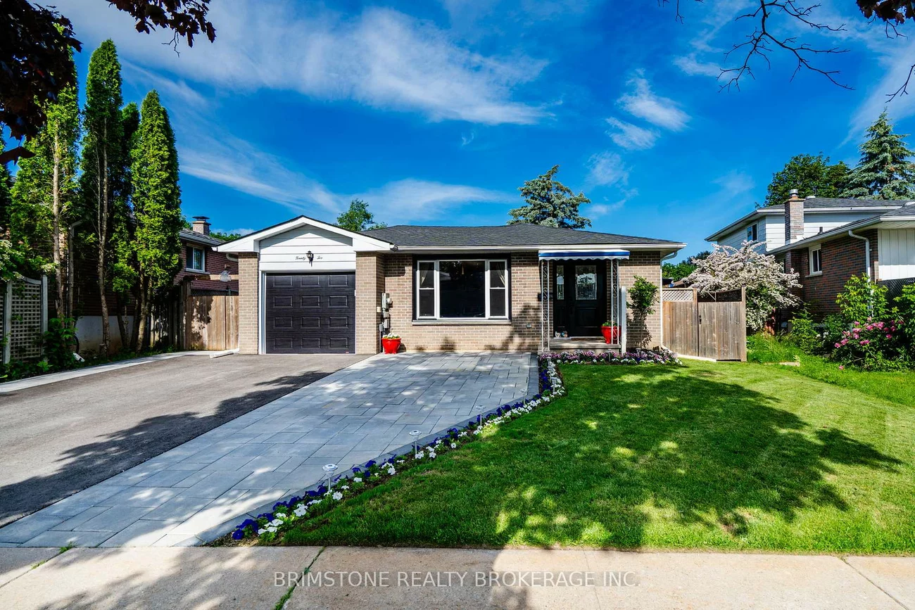 22, Lonsdale, Grove East, Barrie