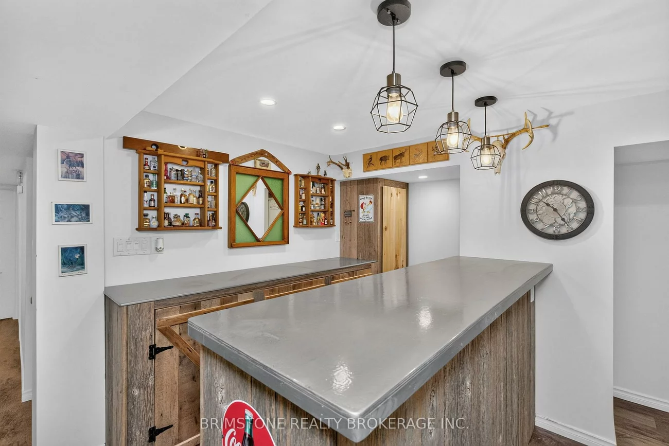 22, Lonsdale, Grove East, Barrie