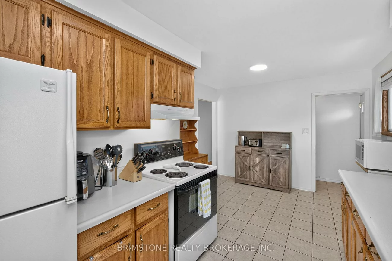 22, Lonsdale, Grove East, Barrie