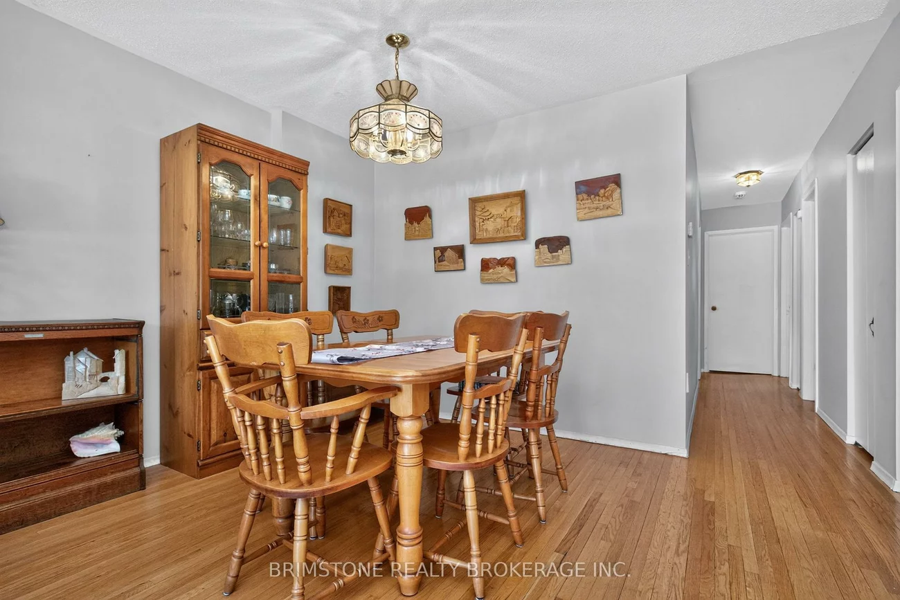 22, Lonsdale, Grove East, Barrie