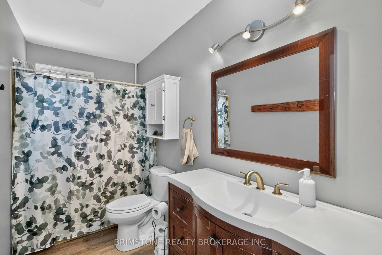 22, Lonsdale, Grove East, Barrie