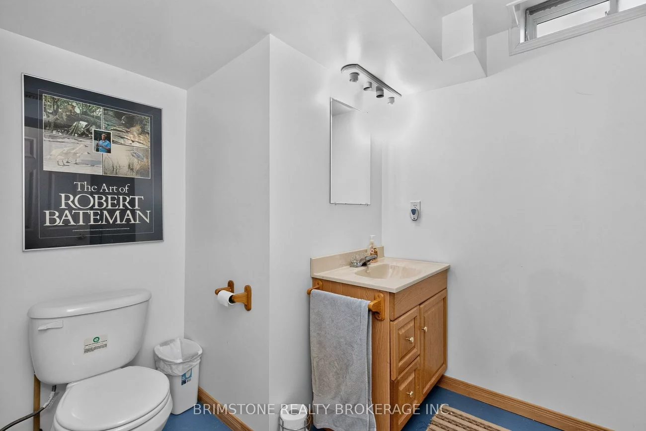 22, Lonsdale, Grove East, Barrie