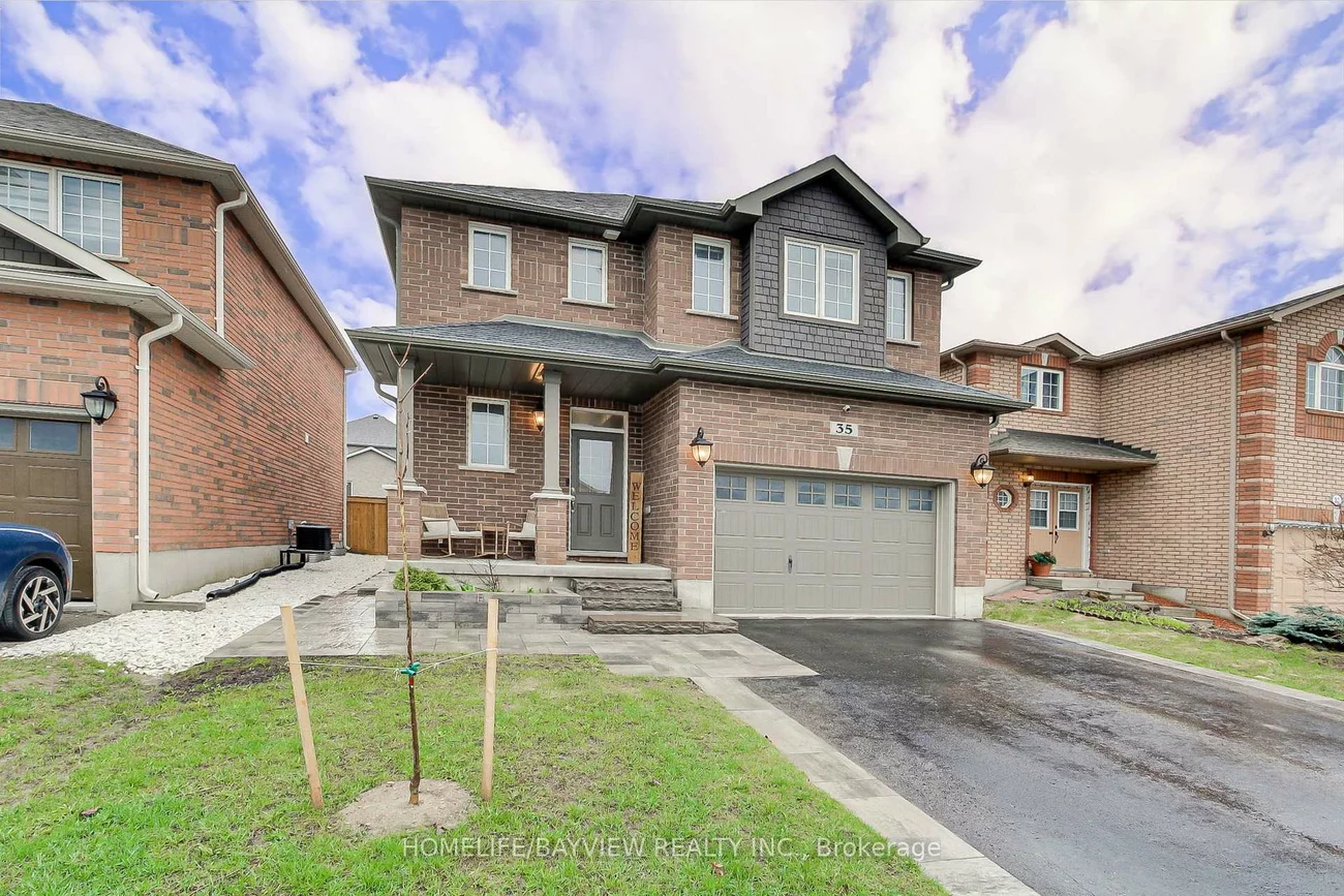 35, Booth, Painswick South, Barrie