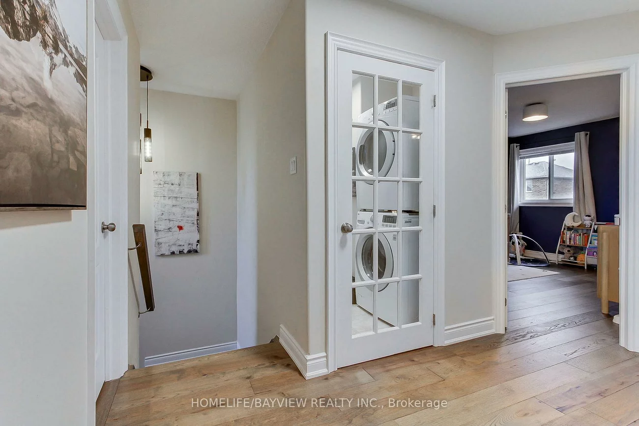35, Booth, Painswick South, Barrie