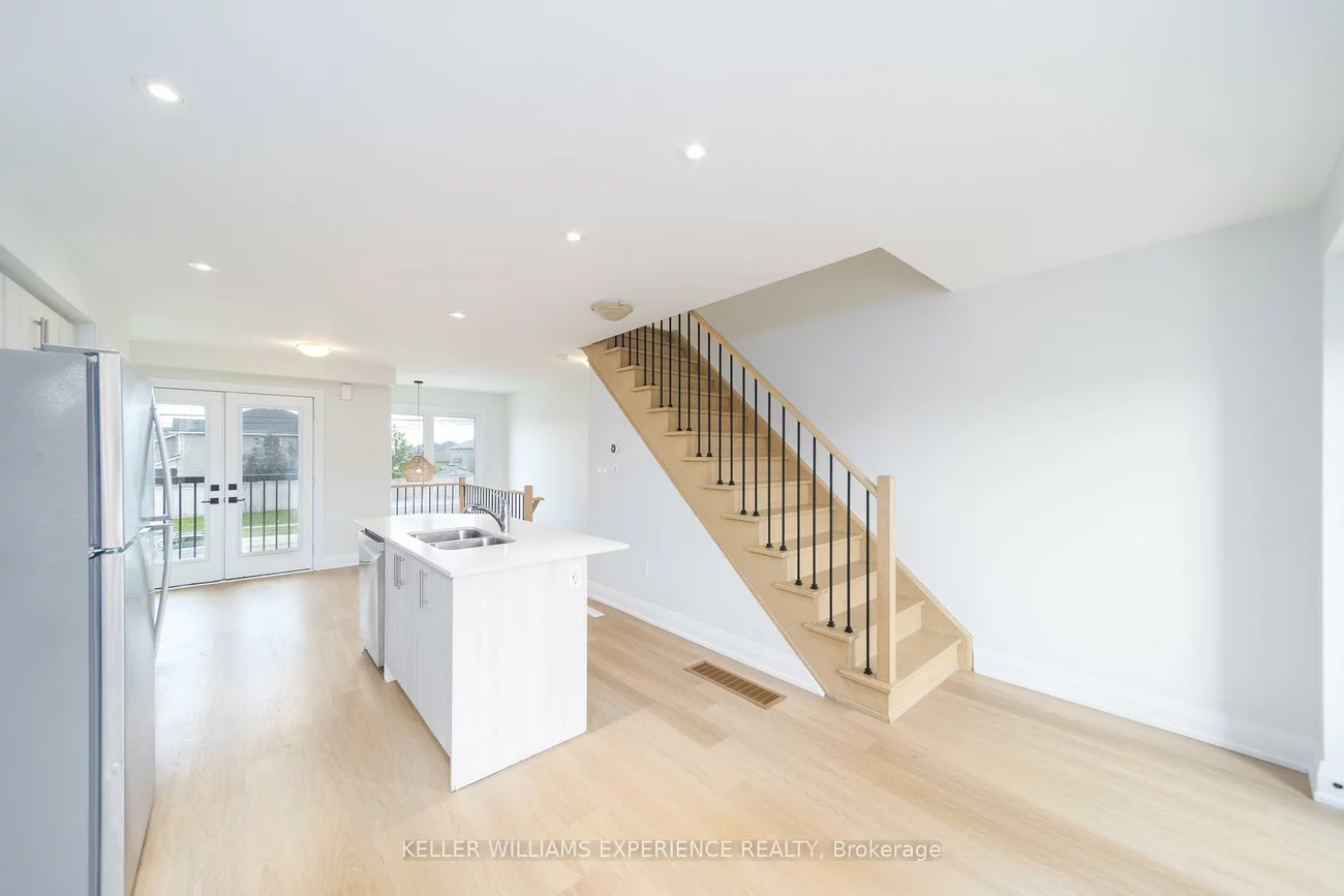 101, Fairlane, Painswick South, Barrie