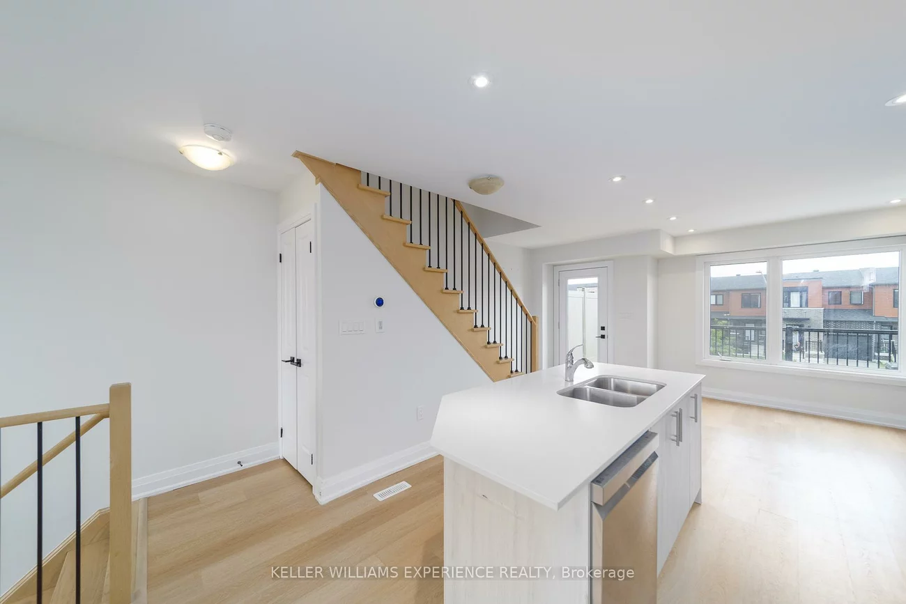 101, Fairlane, Painswick South, Barrie