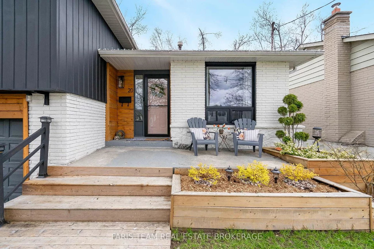 20, Carol, Allandale Heights, Barrie