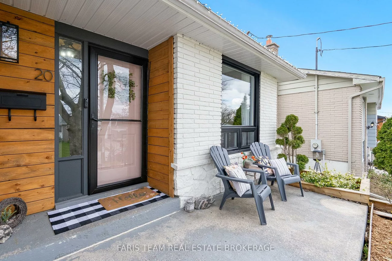 20, Carol, Allandale Heights, Barrie