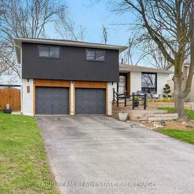 20, Carol, Allandale Heights, Barrie