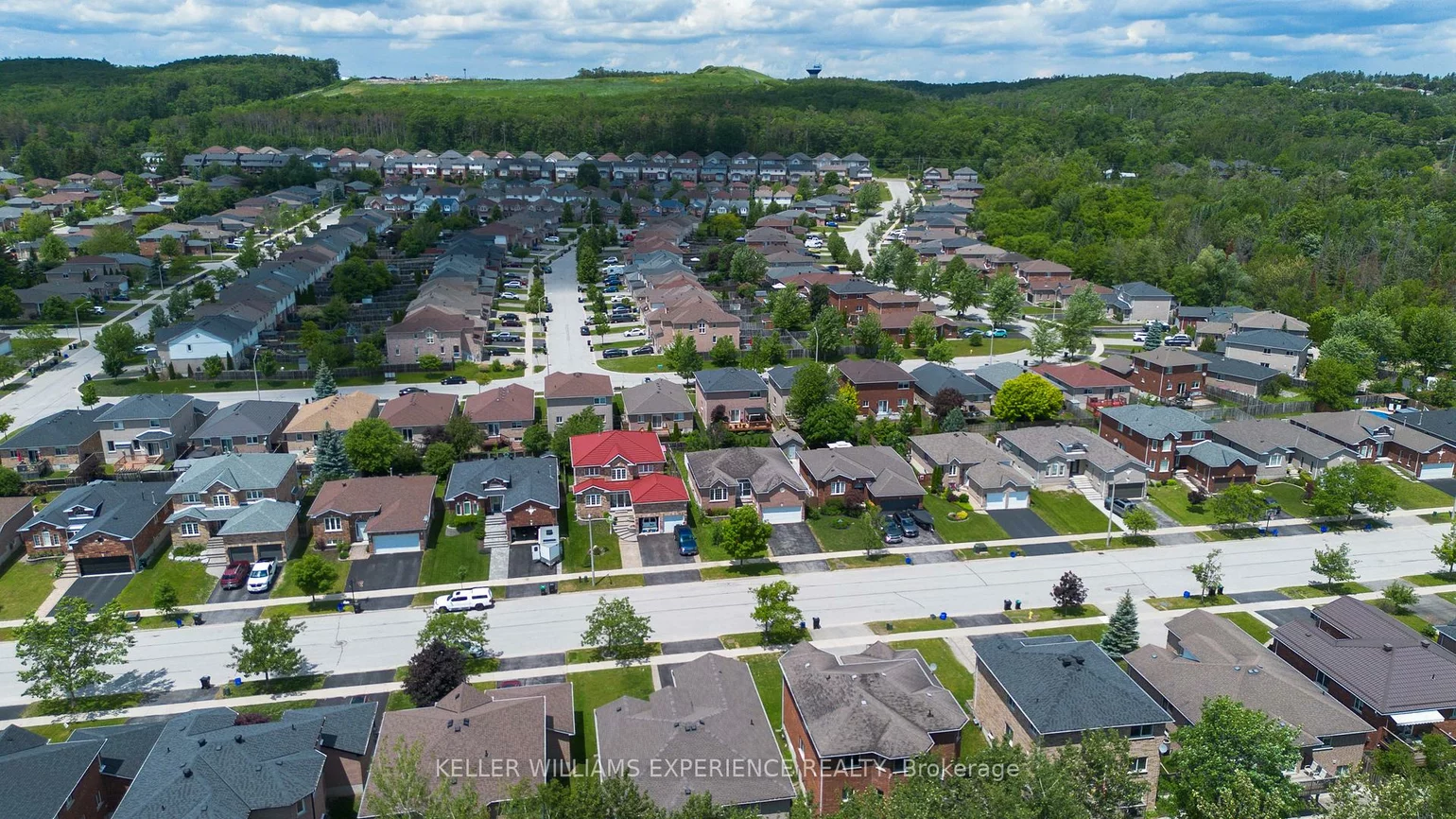 90, Sproule, Edgehill Drive, Barrie