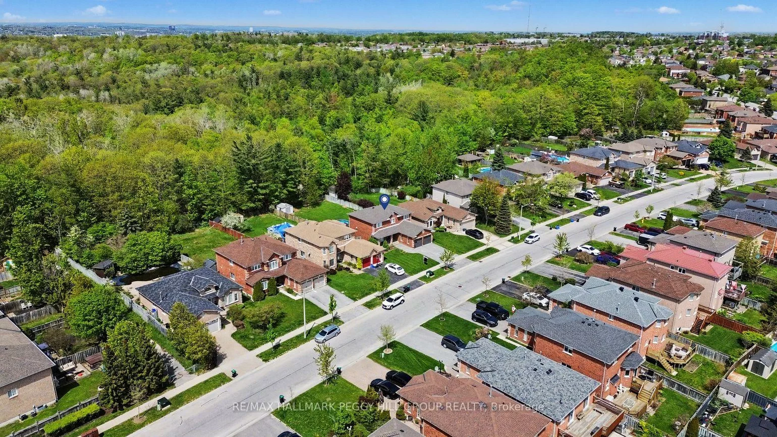 26, Kenwell, Holly, Barrie