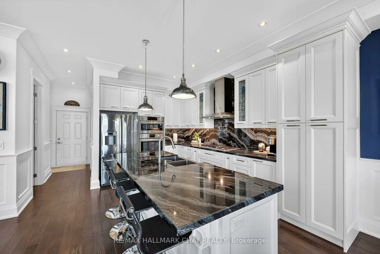 230, Kempview, South Shore, Barrie