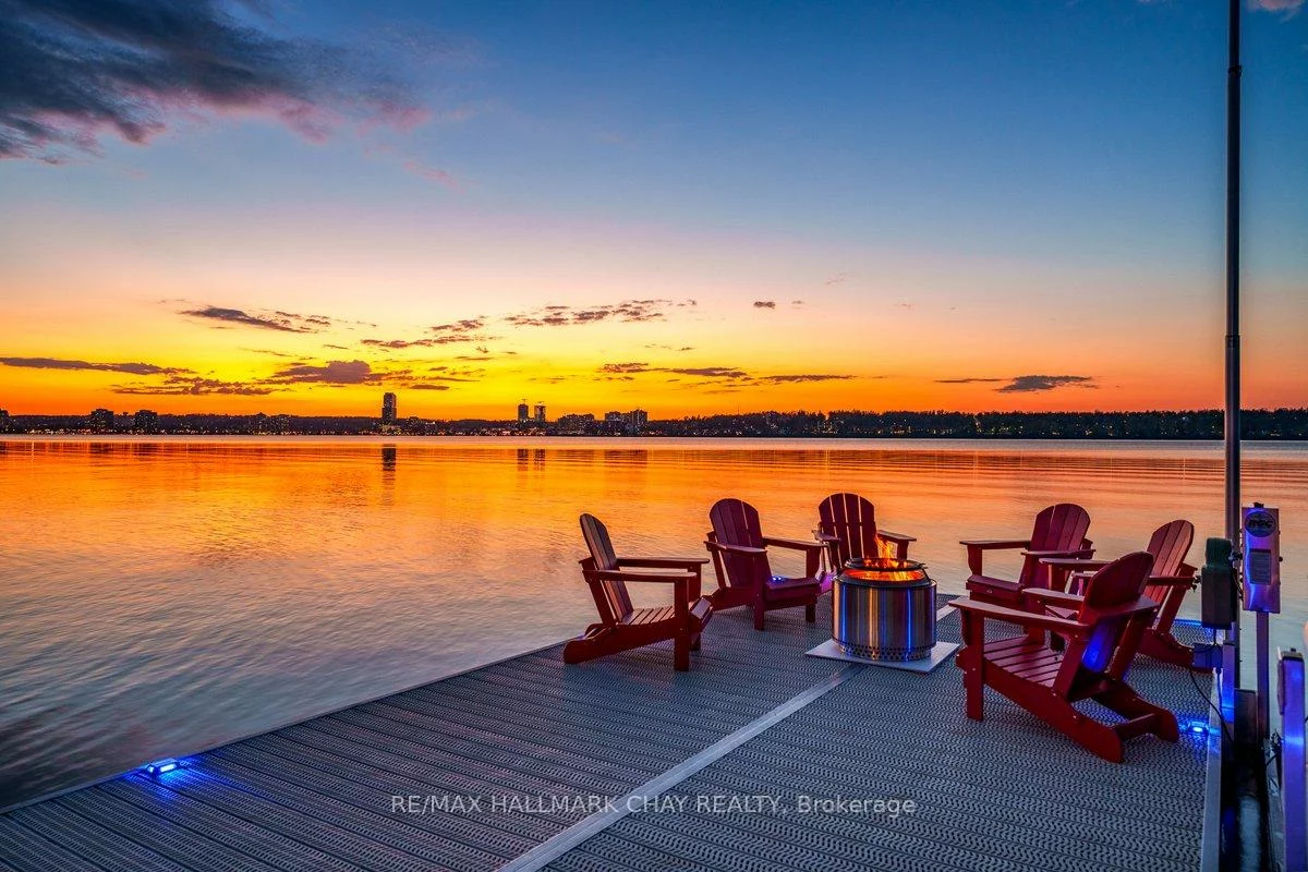 230, Kempview, South Shore, Barrie