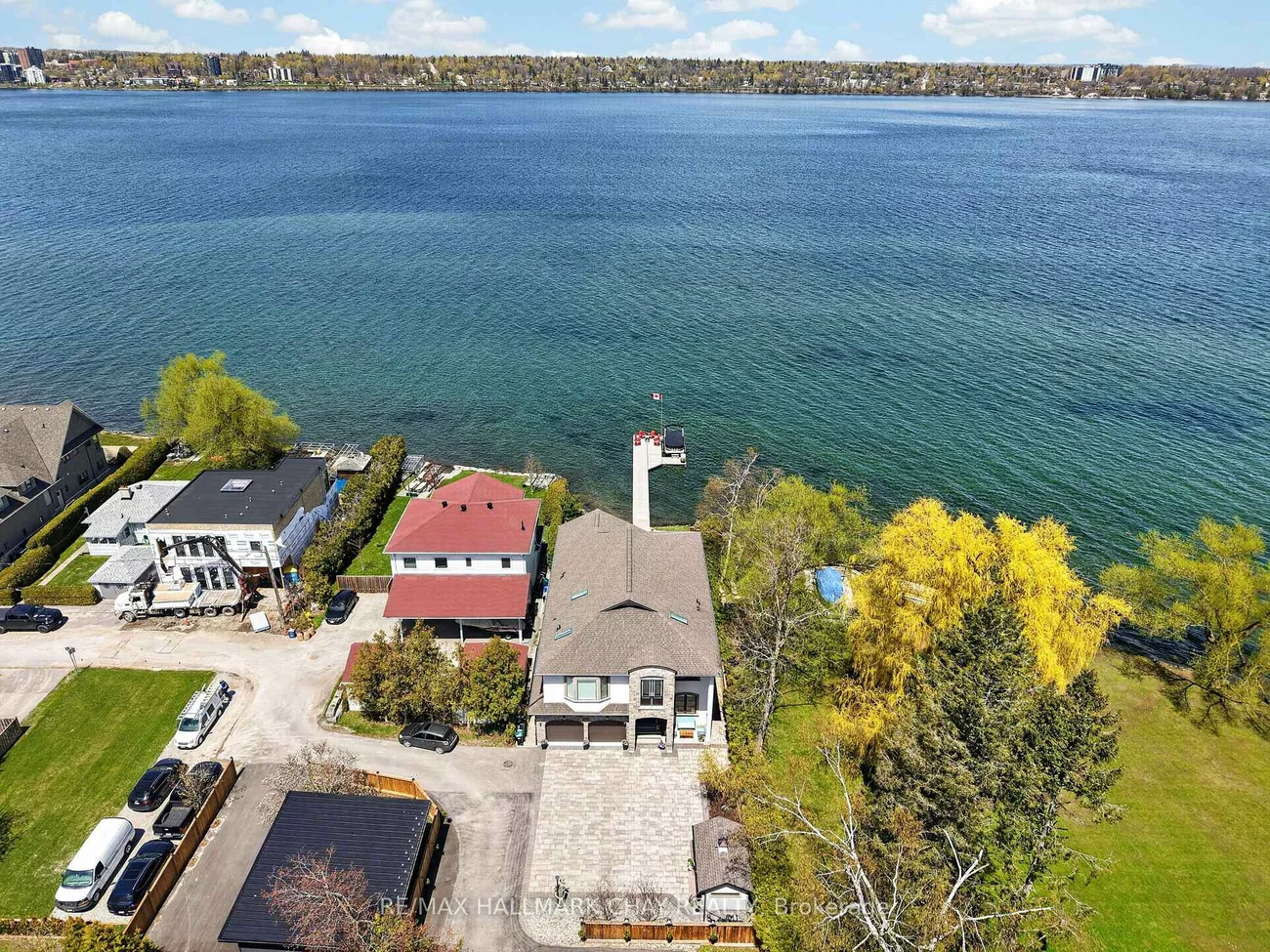 230, Kempview, South Shore, Barrie