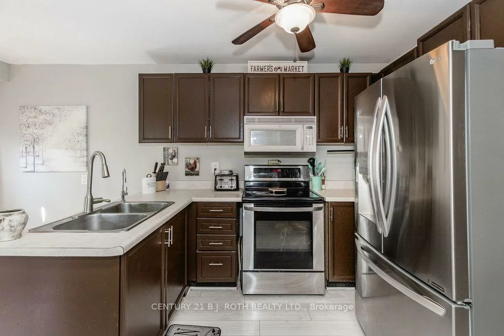 99, CARDINAL, Cundles East, Barrie