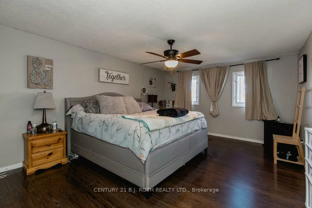 99, CARDINAL, Cundles East, Barrie