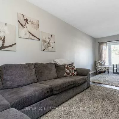99, CARDINAL, Cundles East, Barrie