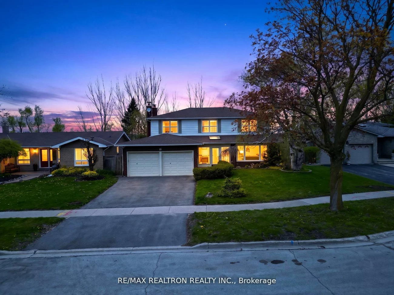 18, Debra, Allandale Heights, Barrie