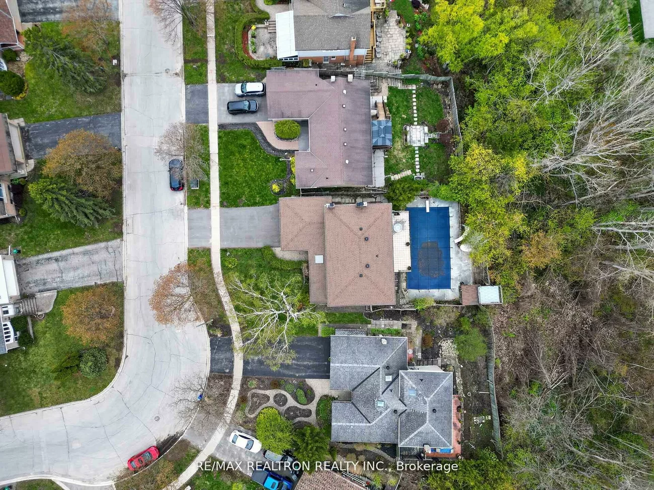 18, Debra, Allandale Heights, Barrie