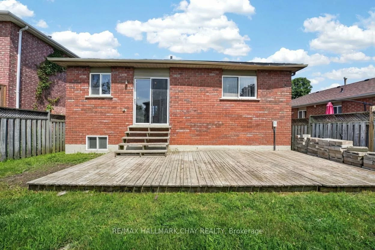 41, Hodgson, Northwest, Barrie