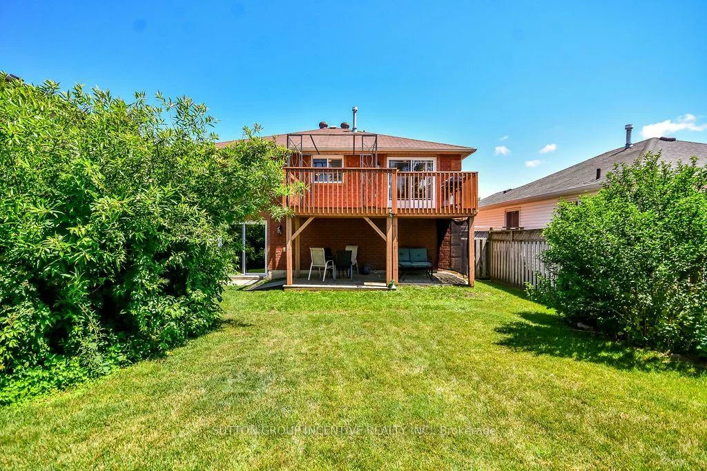 10, Palling, Grove East, Barrie