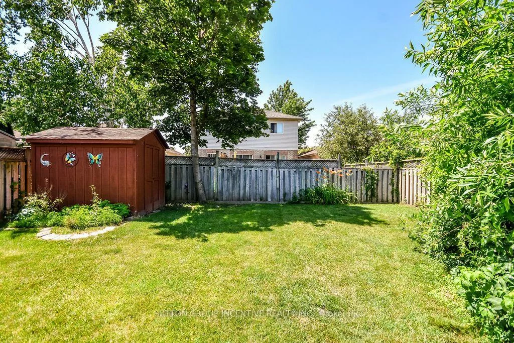 10, Palling, Grove East, Barrie