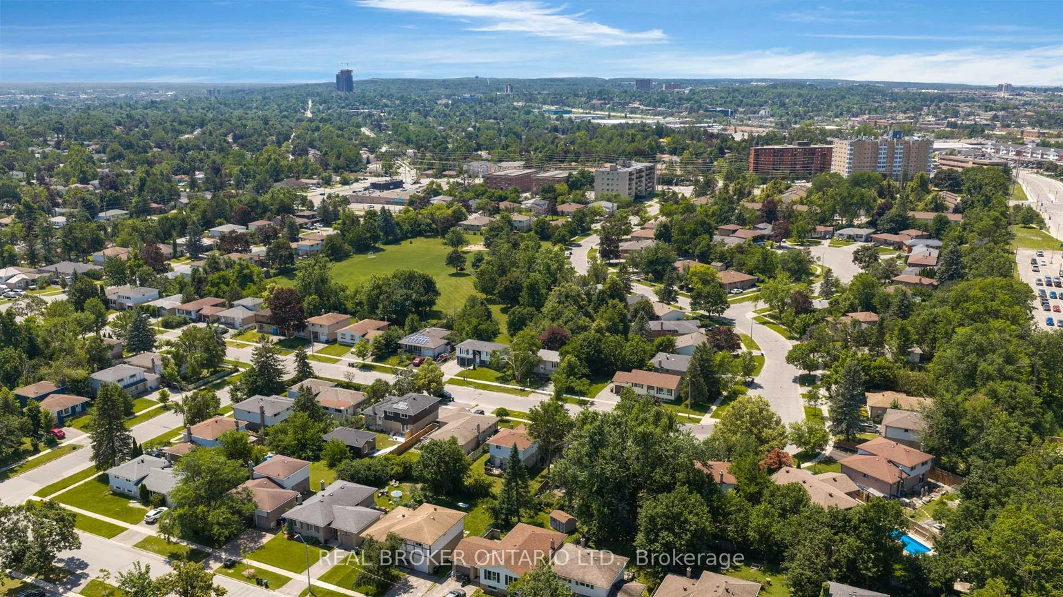 57, Bernick, Grove East, Barrie