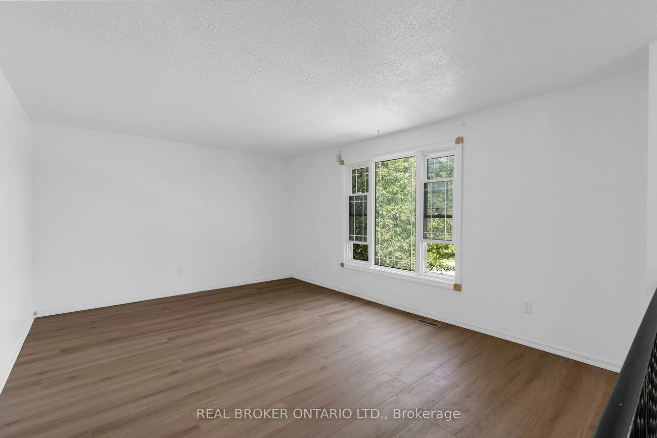 57, Bernick, Grove East, Barrie