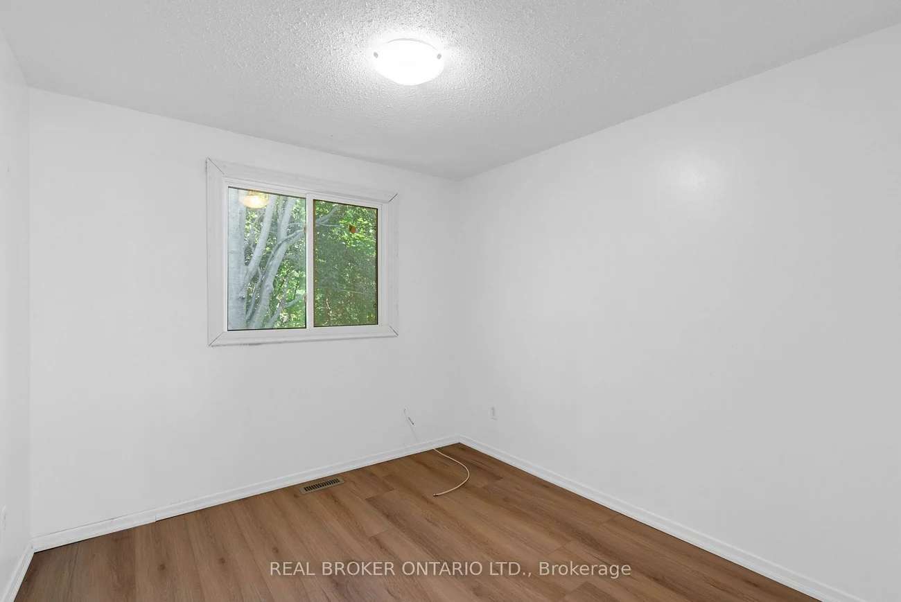 57, Bernick, Grove East, Barrie