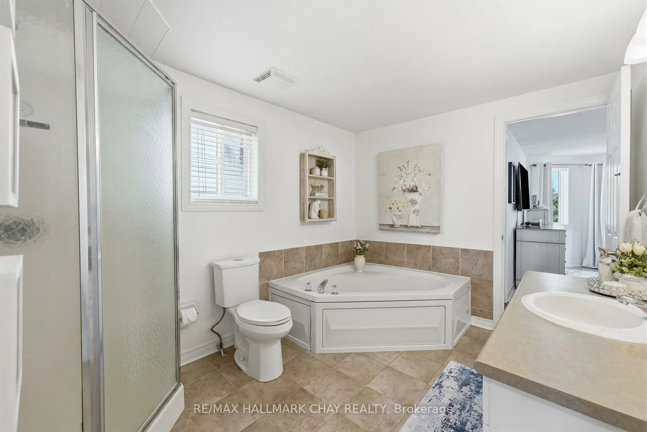 228, Wessenger, North Shore, Barrie