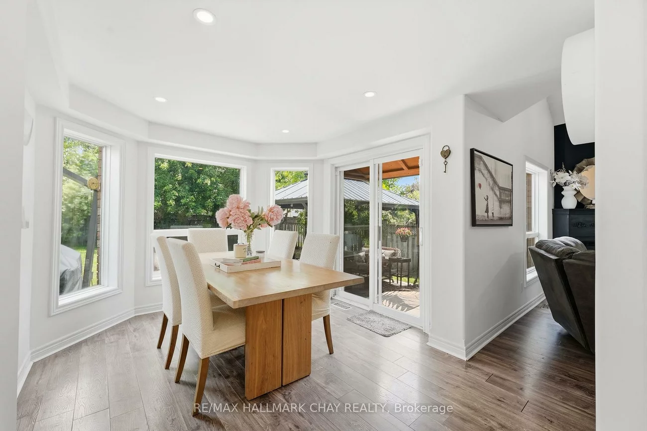 228, Wessenger, North Shore, Barrie