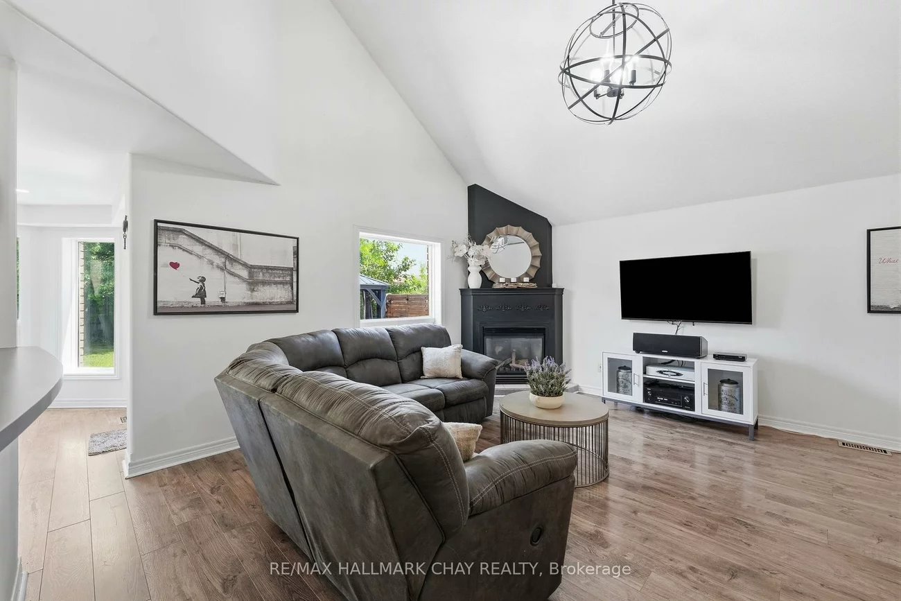 228, Wessenger, North Shore, Barrie