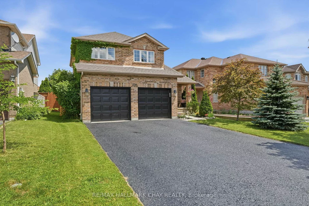 228, Wessenger, North Shore, Barrie