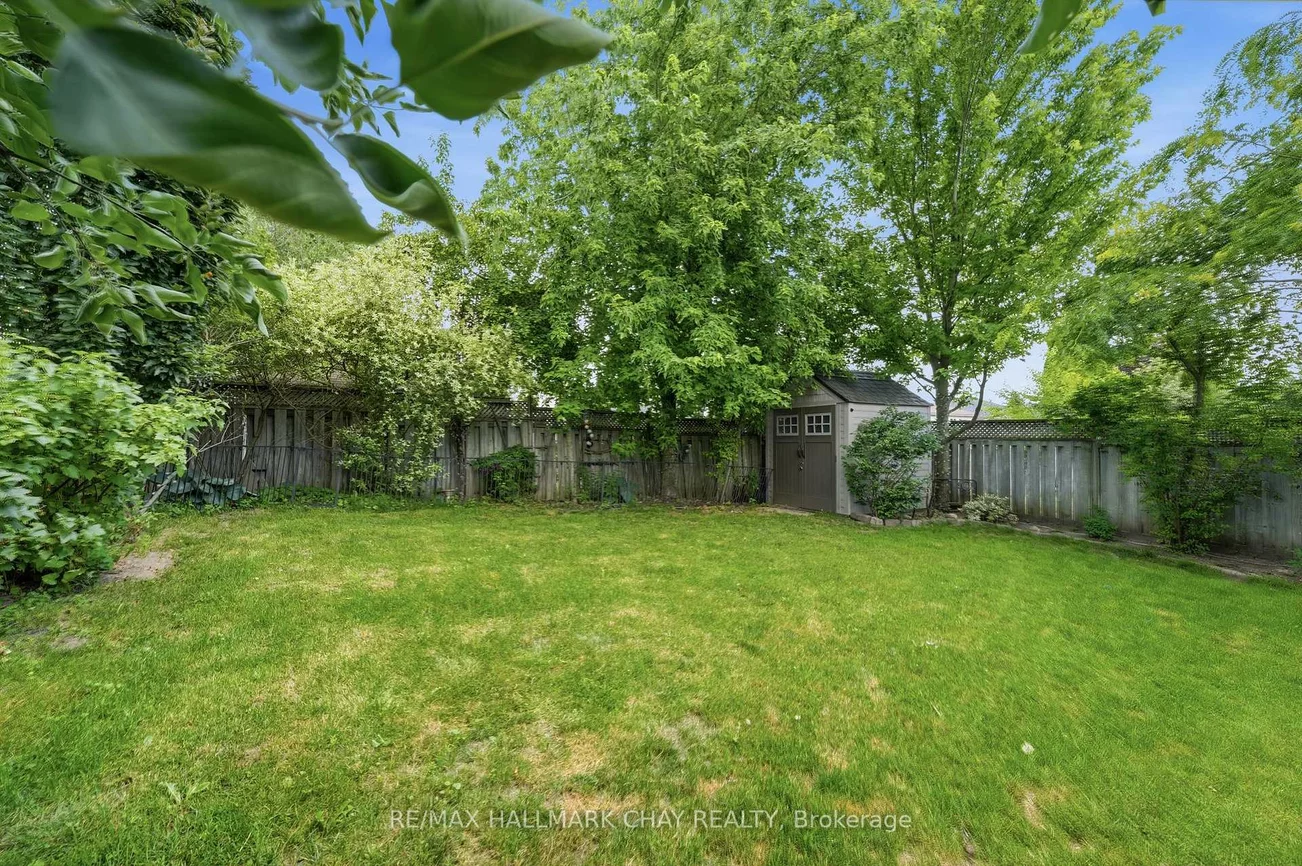 228, Wessenger, North Shore, Barrie