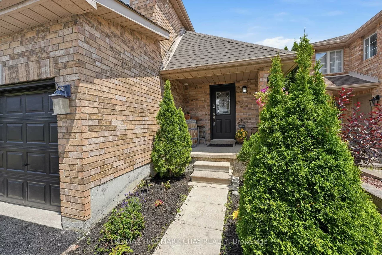 228, Wessenger, North Shore, Barrie