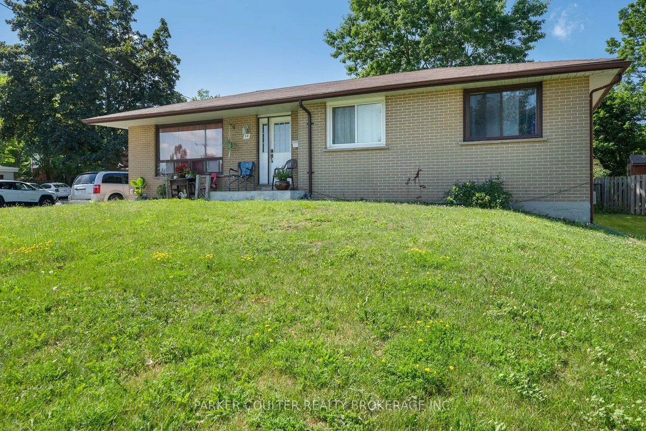 54, Ferris, Cundles East, Barrie