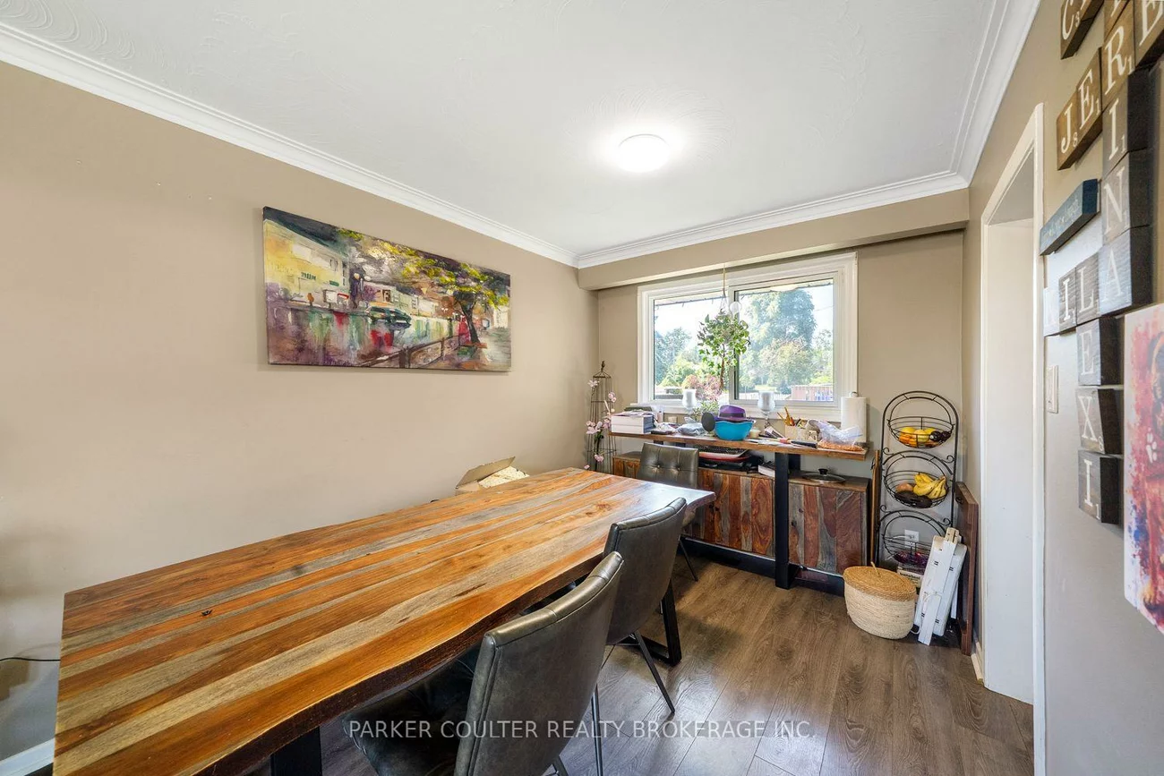 54, Ferris, Cundles East, Barrie