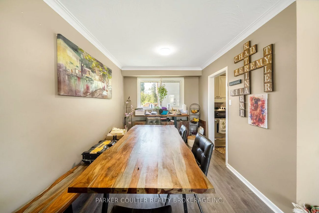 54, Ferris, Cundles East, Barrie