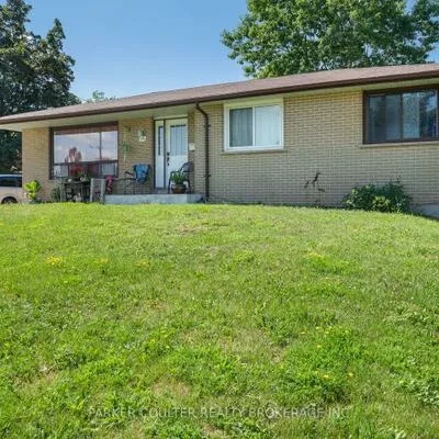 54, Ferris, Cundles East, Barrie