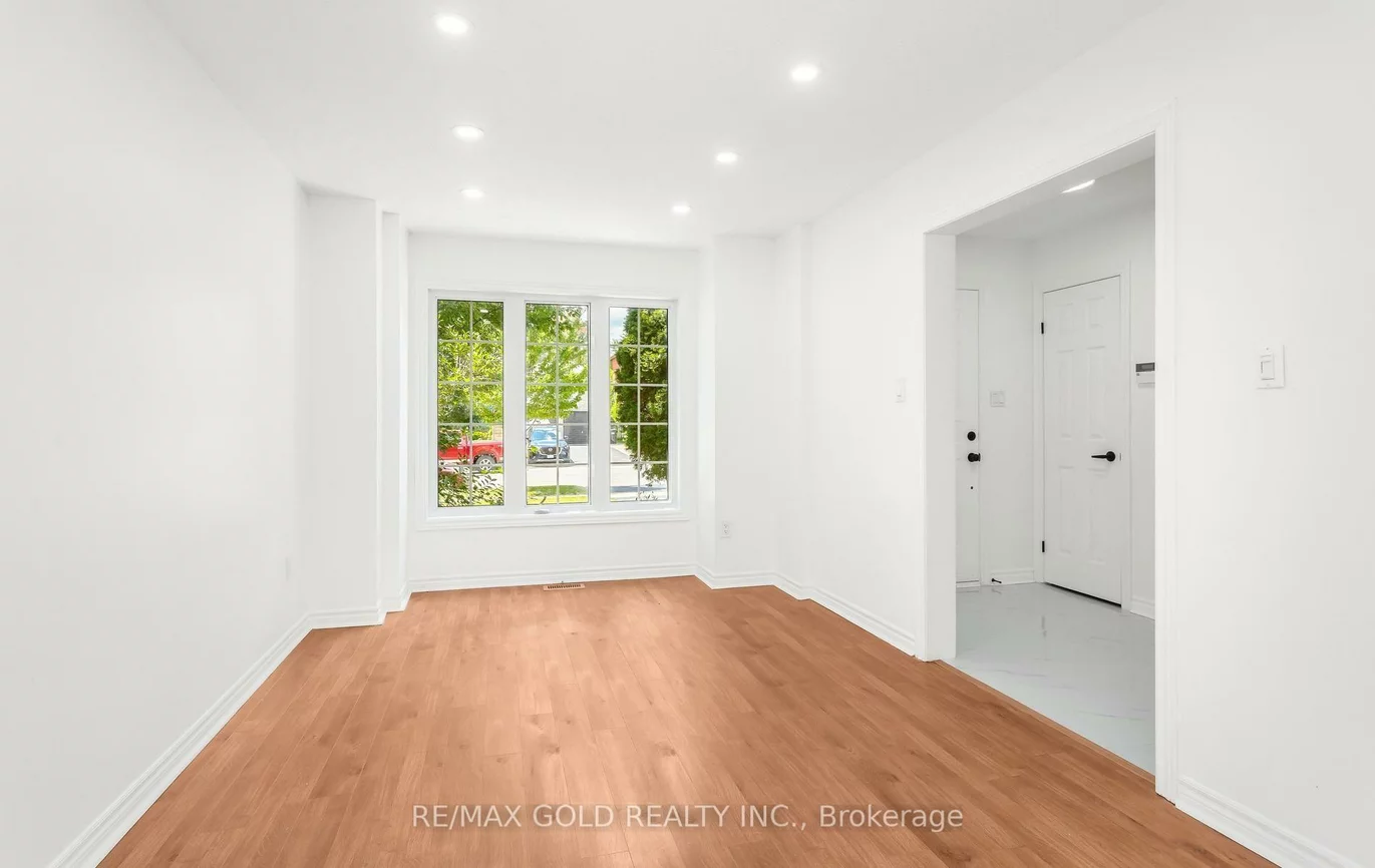 123, Ruffet, Edgehill Drive, Barrie