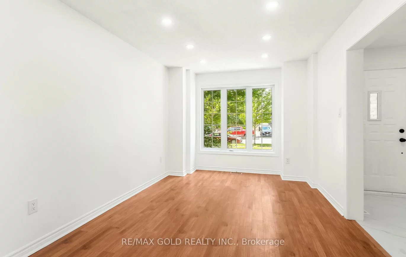 123, Ruffet, Edgehill Drive, Barrie