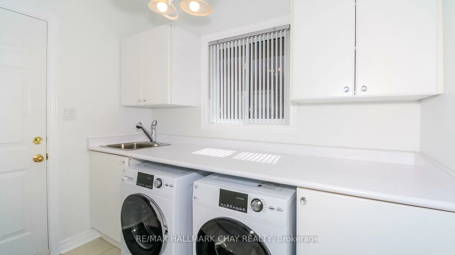 14, Imperial Crown, Innis-Shore, Barrie