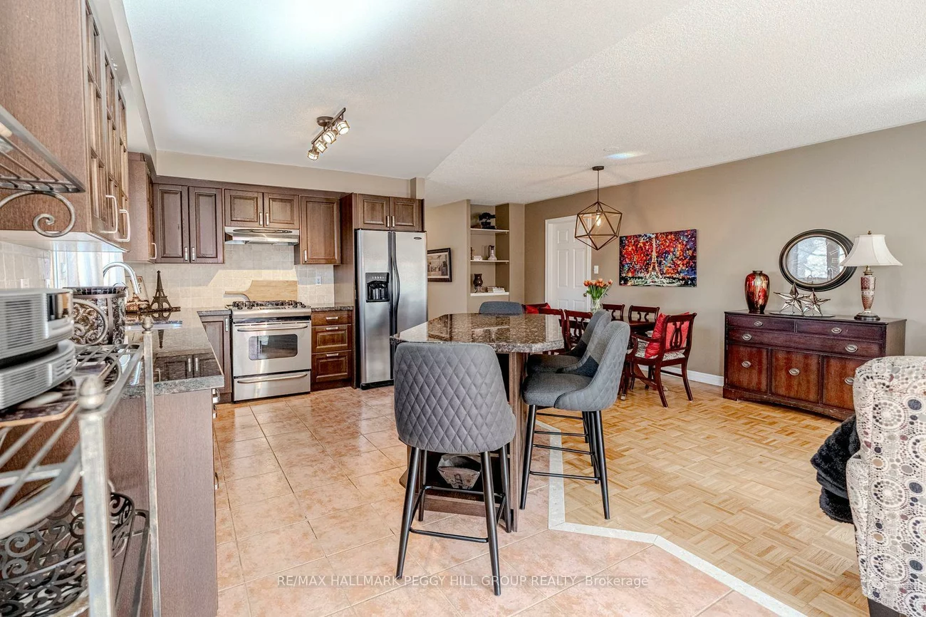1, Valley View, Bayshore, Barrie