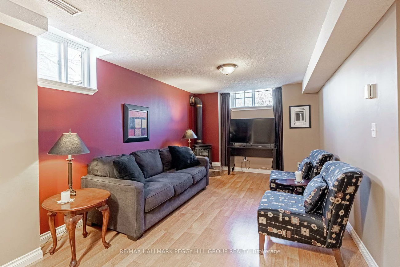 1, Valley View, Bayshore, Barrie