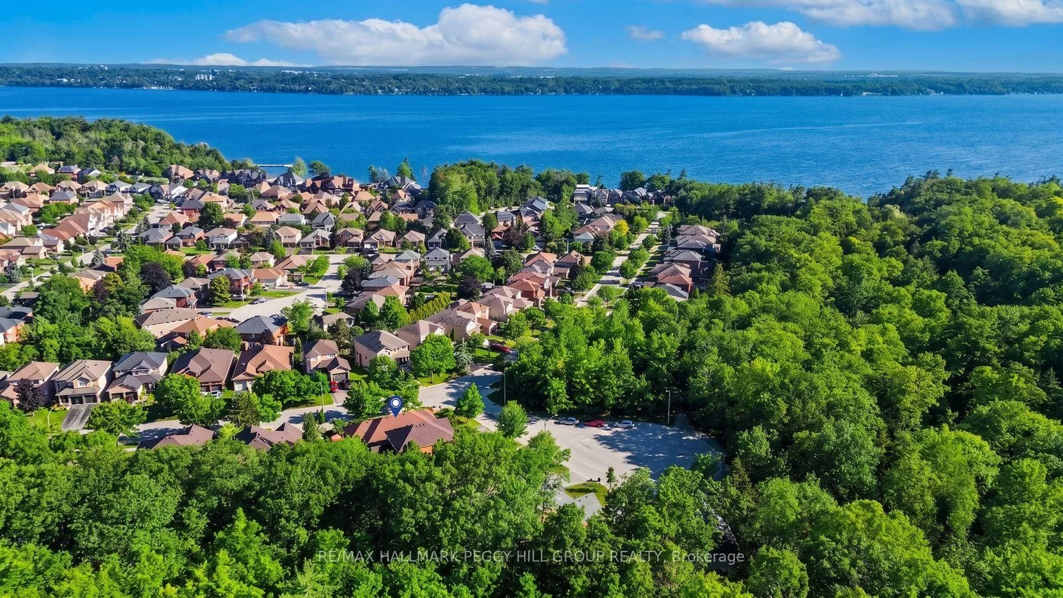 1, Valley View, Bayshore, Barrie
